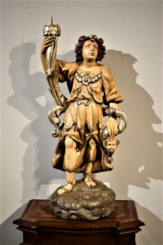 Ange céroféraire en bois sculpté, polychrome et argenté, Italie XVIIe - Art sacré, objets religieux Style Louis XIV